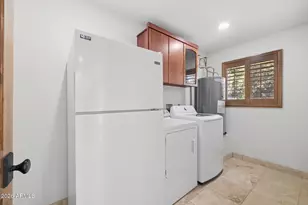 6332 E Earll Dr, Scottsdale, AZ 85251 - Photo 20