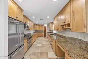 6332 E Earll Dr, Scottsdale, AZ 85251 - Photo 10