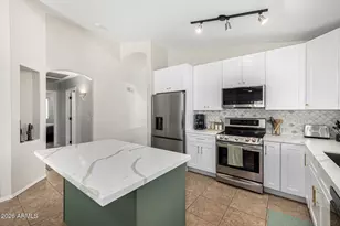 13457 W Watson Ln, Surprise, AZ 85379 - Photo 10