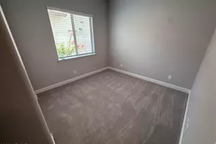 1926 W Holden Dr, Phoenix, AZ 85085 - Photo 2