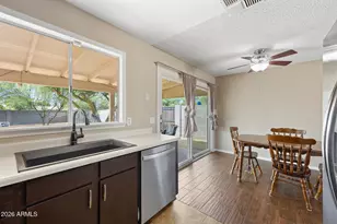 2111 E Paradise Ln, Phoenix, AZ 85022 - Photo 20