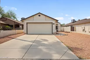 2111 E Paradise Ln, Phoenix, AZ 85022 - Photo 6