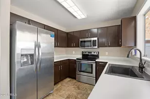 2111 E Paradise Ln, Phoenix, AZ 85022 - Photo 16