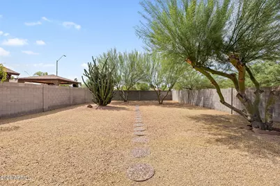 2111 E Paradise Lane, Phoenix, AZ 85022 - Photo 28