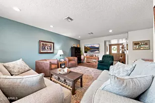 10466 W Mountain View Rd, Sun City, AZ 85351 - Photo 30
