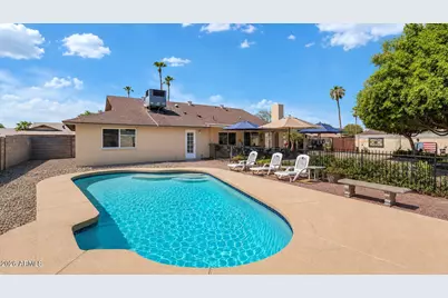 6038 W Desert Hills Drive, Glendale, AZ 85304 - Photo 22