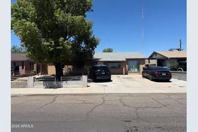 4820 N 73rd Avenue, Phoenix, AZ 85033 - Photo 1