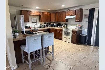 4820 N 73rd Avenue, Phoenix, AZ 85033 - Photo 4