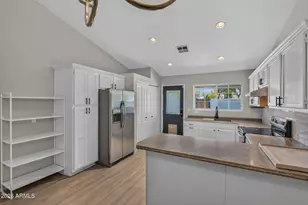 860 N McQueen Rd, Chandler, AZ 85225 - Photo 12