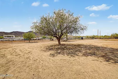 42845 N 7th Avenue, New River, AZ 85087 - Photo 24
