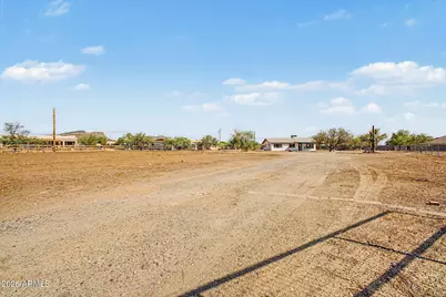 42845 N 7th Avenue, New River, AZ 85087 - Photo 2