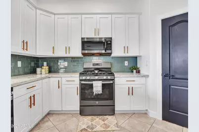 6423 W Silver Sage Lane, Phoenix, AZ 85083 - Photo 32