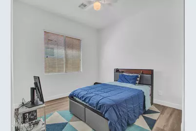 6423 W Silver Sage Lane, Phoenix, AZ 85083 - Photo 16
