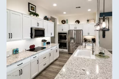 332 N Rainbow Way, Casa Grande, AZ 85194 - Photo 8