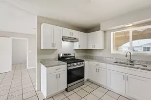 5417 W Palm Ln, Phoenix, AZ 85035 - Photo 12