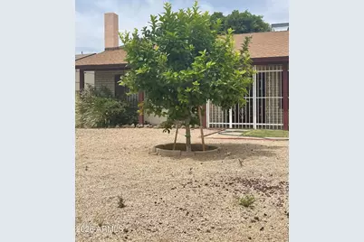 4850 N 63rd Lane, Phoenix, AZ 85033 - Photo 2