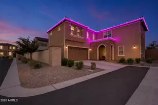 669 S Sanders Dr, Gilbert, AZ 85296 - Photo 1