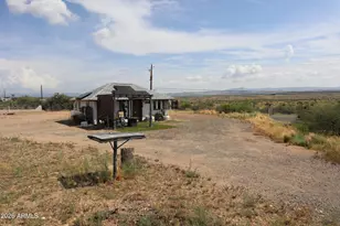 19674 E Moon Mountain Dr, Mayer, AZ 86333 - Photo 16
