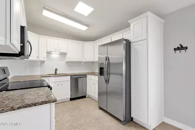 345 W Montecito Avenue, Phoenix, AZ 85013 - Photo 16