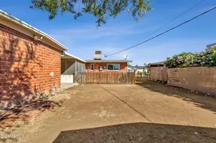 345 W Montecito Ave, Phoenix, AZ 85013 - Photo 36