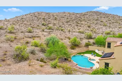 18021 W Las Cruces Drive, Goodyear, AZ 85338 - Photo 2