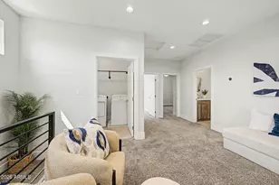 137 E Hearne Way, Gilbert, AZ 85234 - Photo 12