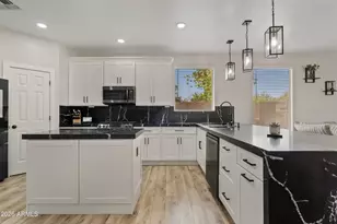 6766 S Seneca Ct, Gilbert, AZ 85298 - Photo 16