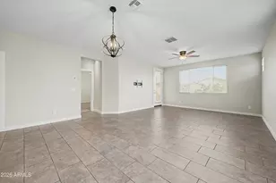 12423 N 174th Ln, Surprise, AZ 85388 - Photo 10