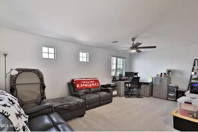 16873 W Fetlock Trail, Surprise, AZ 85387 - Photo 36