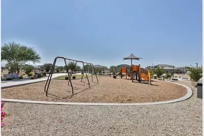 16873 W Fetlock Trail, Surprise, AZ 85387 - Photo 28