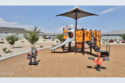 16873 W Fetlock Trail, Surprise, AZ 85387 - Photo 34