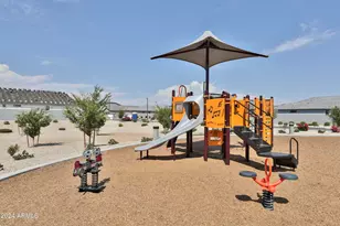 16873 W Fetlock Trl, Surprise, AZ 85387 - Photo 34