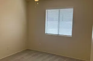 356 Peretz Cir, Morristown, AZ 85342 - Photo 10