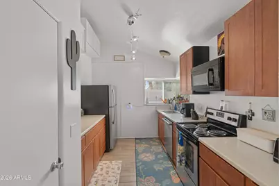 19234 N 4th Place, Phoenix, AZ 85024 - Photo 6
