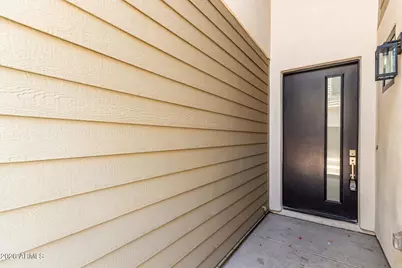 165 E Lexington Avenue, Gilbert, AZ 85234 - Photo 2