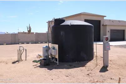 25131 W Lowden Road, Wittmann, AZ 85361 - Photo 16
