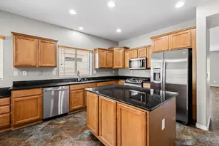 28623 N 26th Dr, Phoenix, AZ 85085 - Photo 10