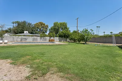 504 W Harmont Drive, Phoenix, AZ 85021 - Photo 44