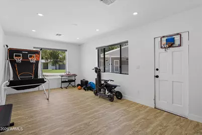504 W Harmont Drive, Phoenix, AZ 85021 - Photo 38