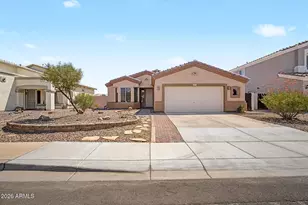 2137 E Riviera Dr, Chandler, AZ 85249 - Photo 2