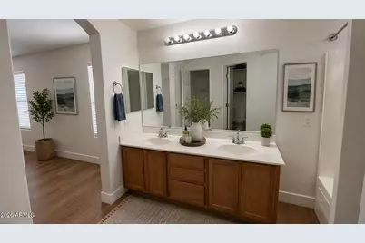 13109 W Clarendon Avenue, Litchfield Park, AZ 85340 - Photo 14