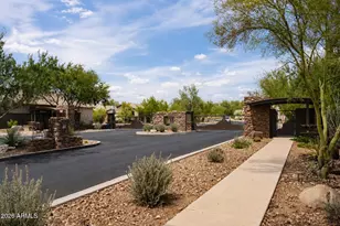 3016 W Tumbleweed Dr, Phoenix, AZ 85085 - Photo 2