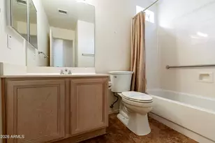 9305 E Caribbean Ln, Scottsdale, AZ 85260 - Photo 18