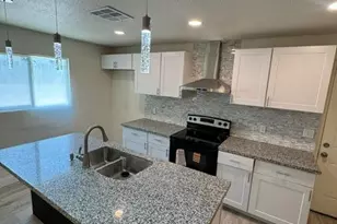 8805 N 28th Ave, Phoenix, AZ 85051 - Photo 22
