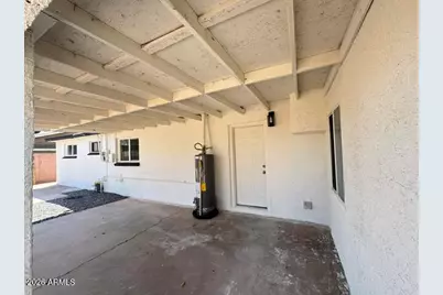 8805 N 28th Avenue, Phoenix, AZ 85051 - Photo 6