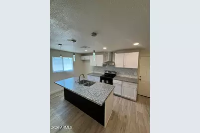 8805 N 28th Avenue, Phoenix, AZ 85051 - Photo 18
