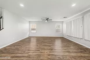 4129 S 56th Dr, Phoenix, AZ 85043 - Photo 10