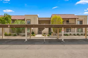 8649 E Royal Palm Rd, Scottsdale, AZ 85258 - Photo 34