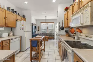 15948 W Clear Canyon Dr, Surprise, AZ 85374 - Photo 20