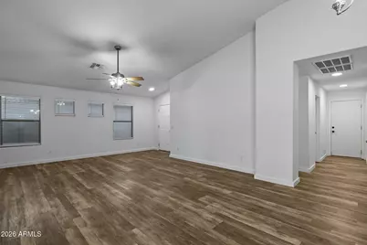 10961 W Loma Lane, Peoria, AZ 85345 - Photo 6